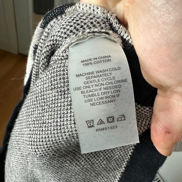 Vince Camuto Cheetah Print Black Beige Cardigan Sweater sz XS - Picture 3 of 8